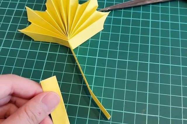Origami Maple Leaf-No:18-Origami Plant